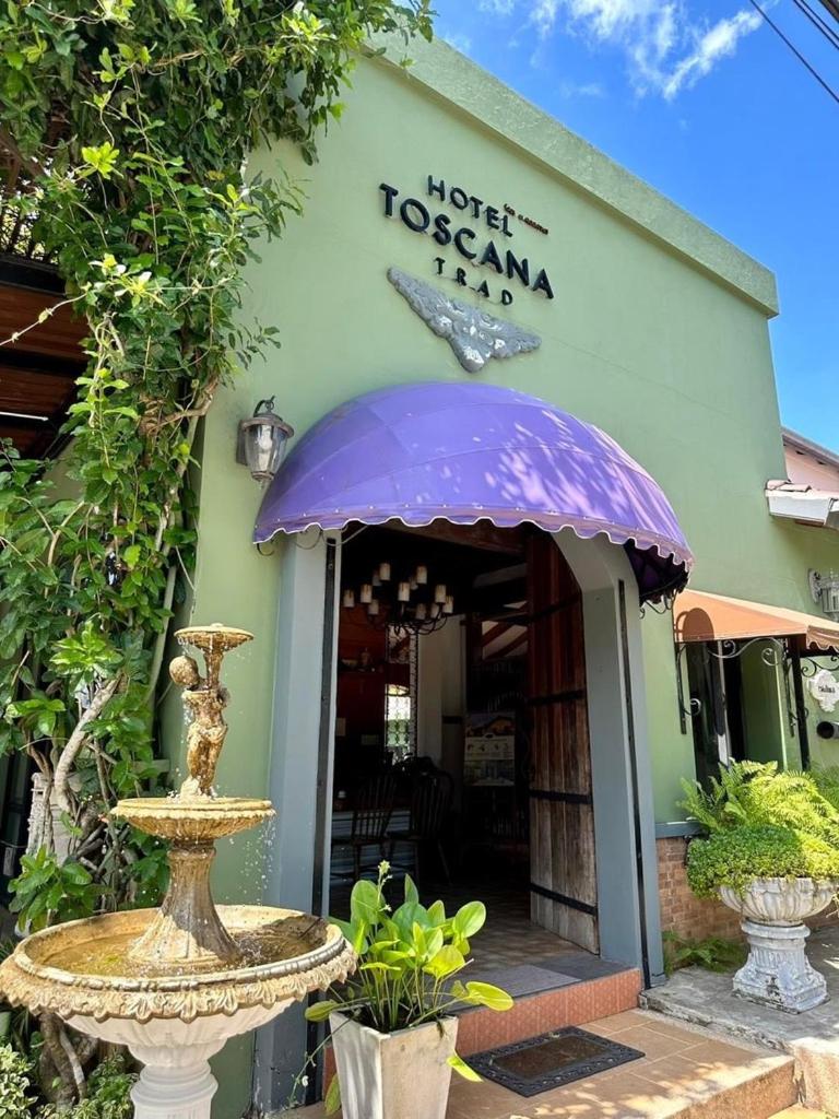 Hotel Toscana Trat view 3
