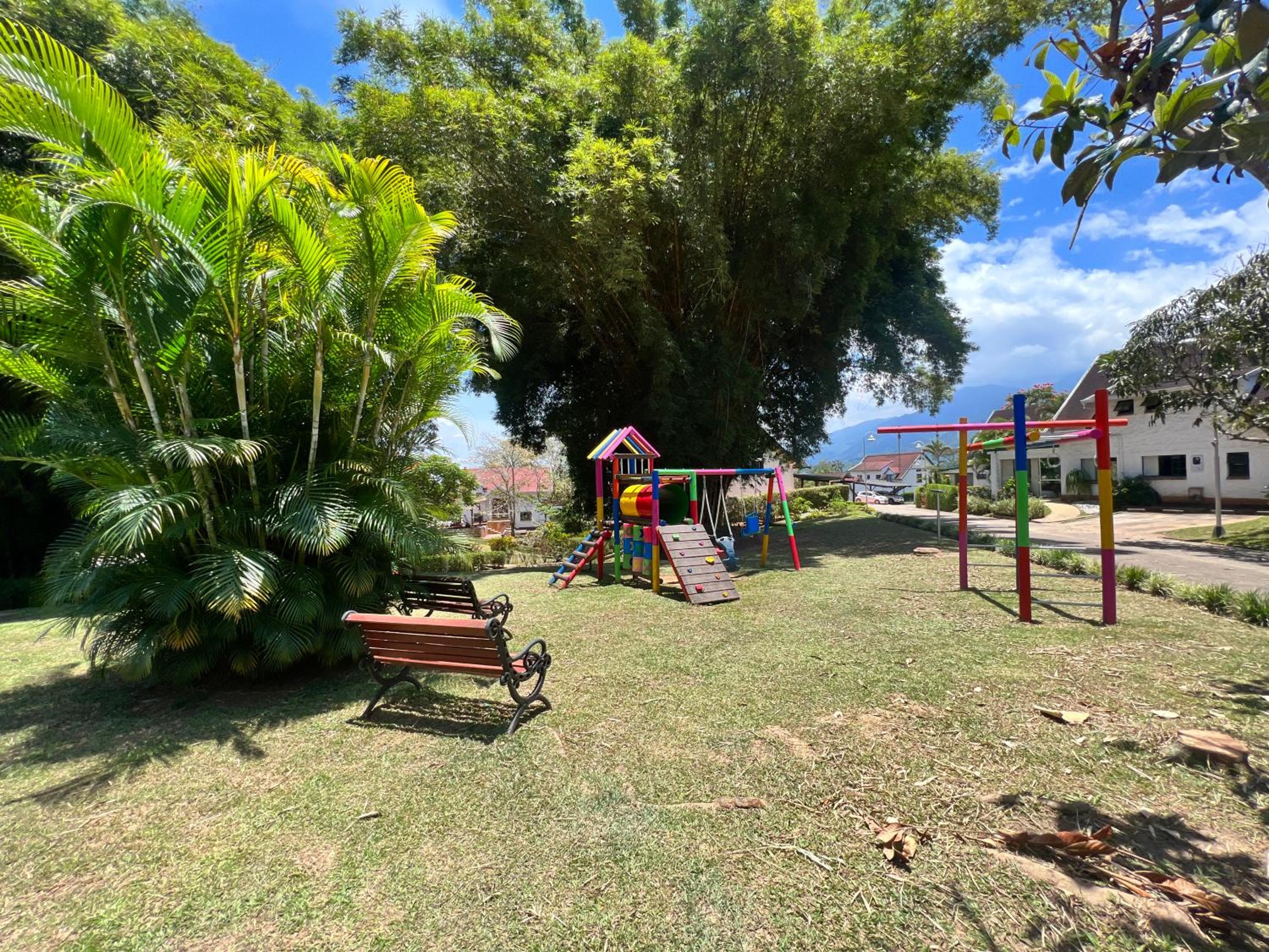 Moderna Cabaña en Ruitoque Condominio