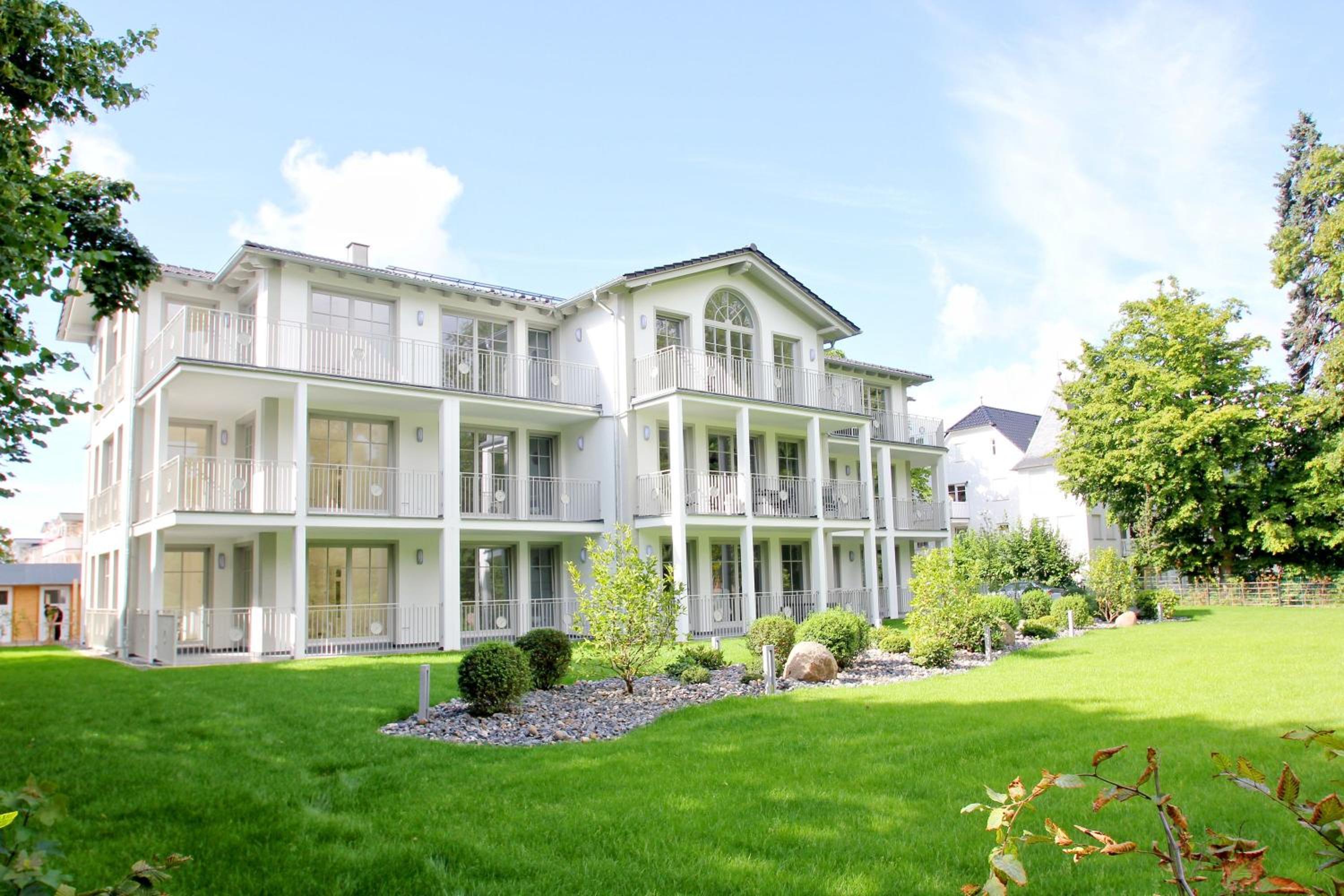 moderne Ferienwohnung mit eigener Sauna und Balkon - Villa Pauline FeWo 06