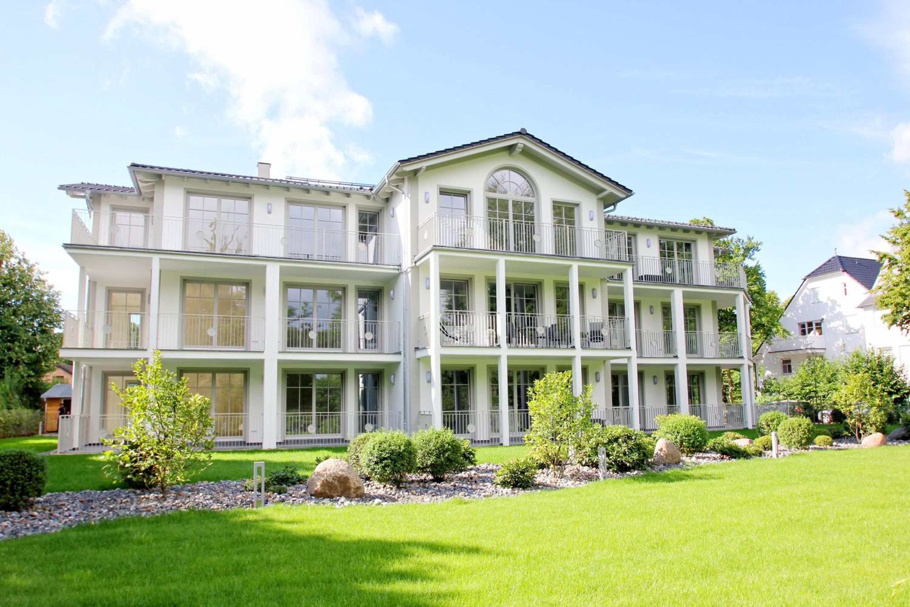 moderne Ferienwohnung mit eigener Sauna und Balkon - Villa Pauline FeWo 06