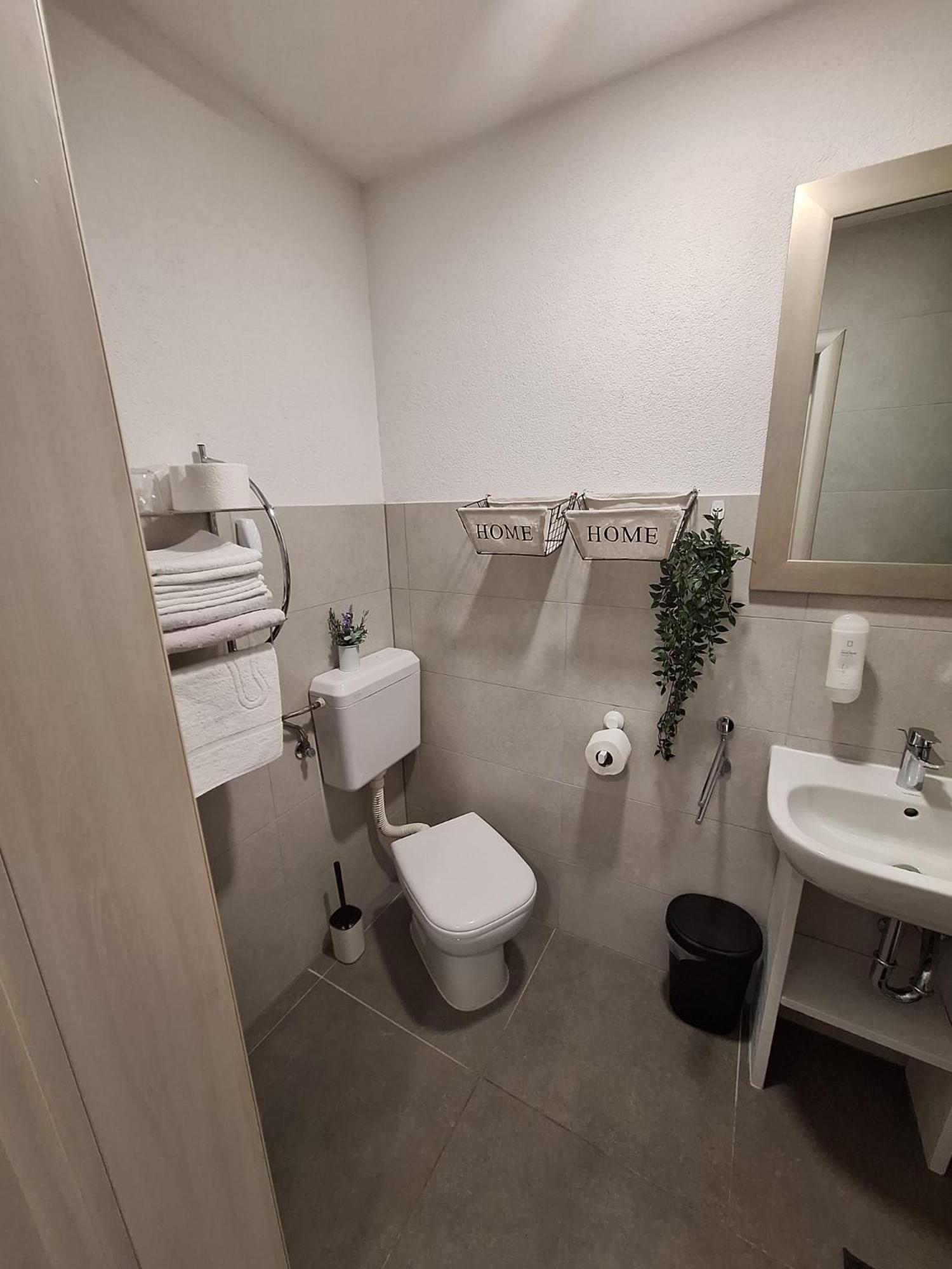 Studio apartmani Louis i Lola