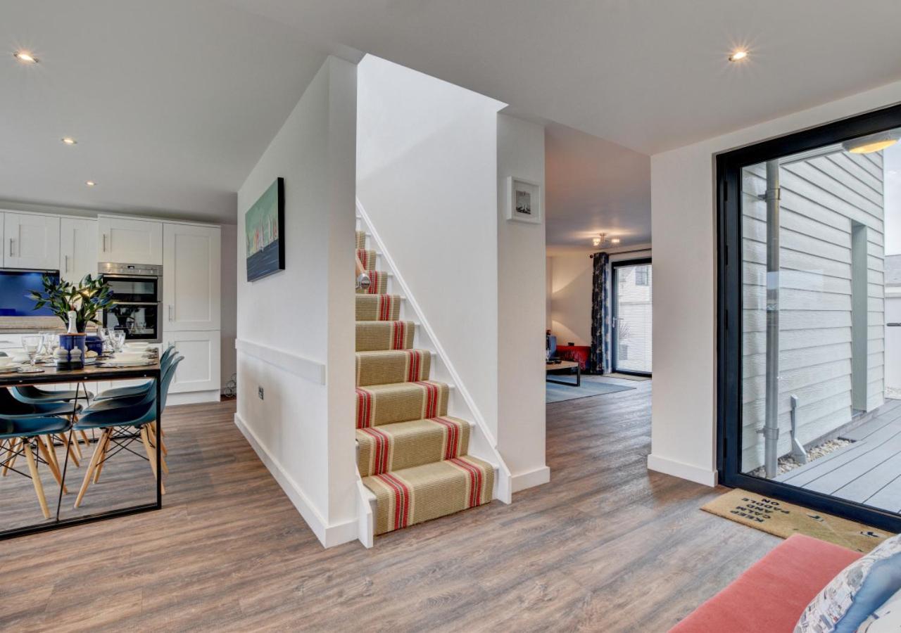 3 Bed in Westward Ho oc-puttsb view 2