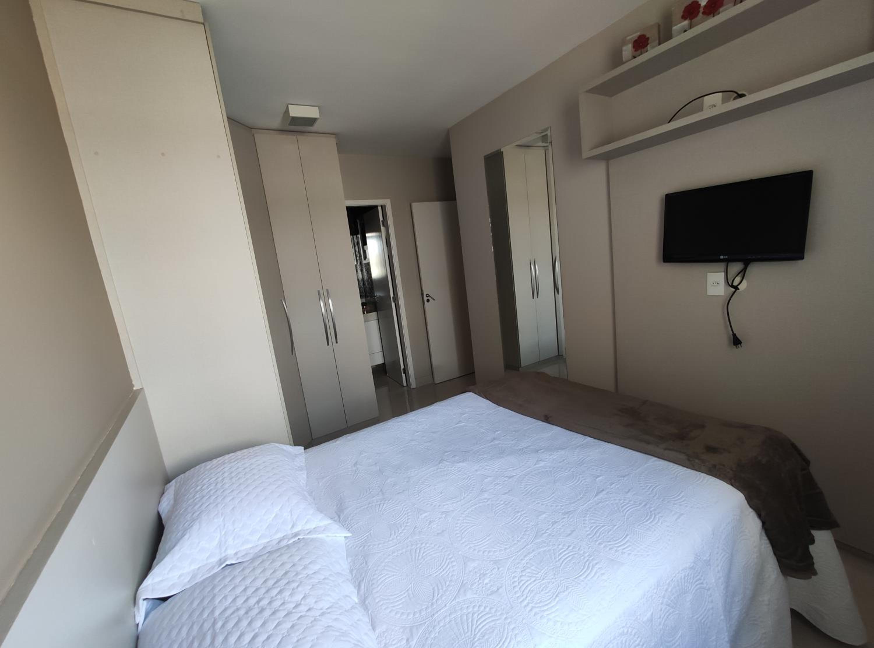 Apartamento completo Garden Bosque - próximo ao hospital São Matheus e shopping Pantanal