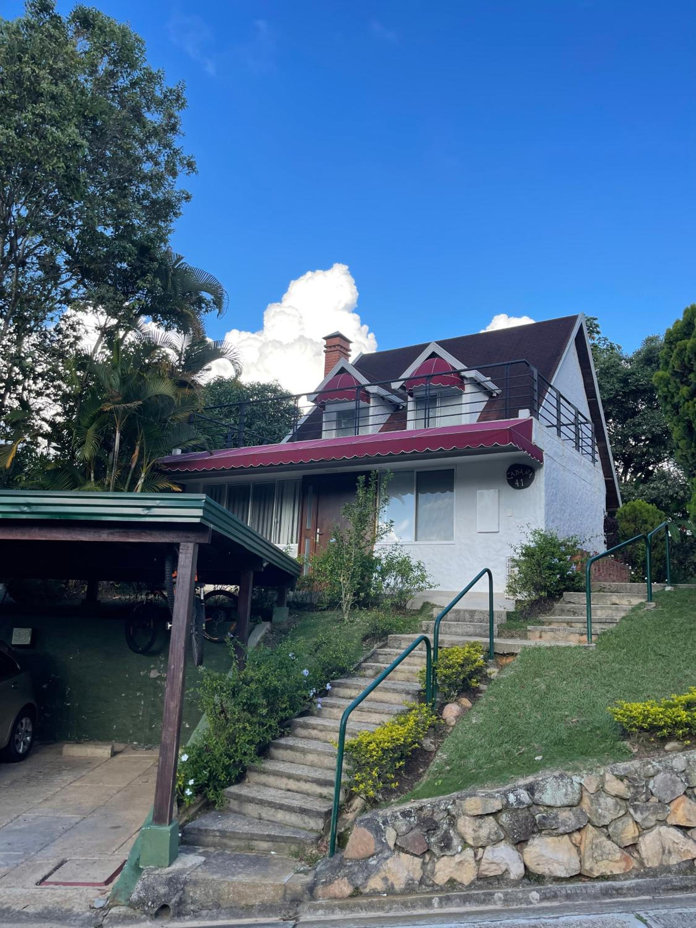 Moderna Cabaña en Ruitoque Condominio