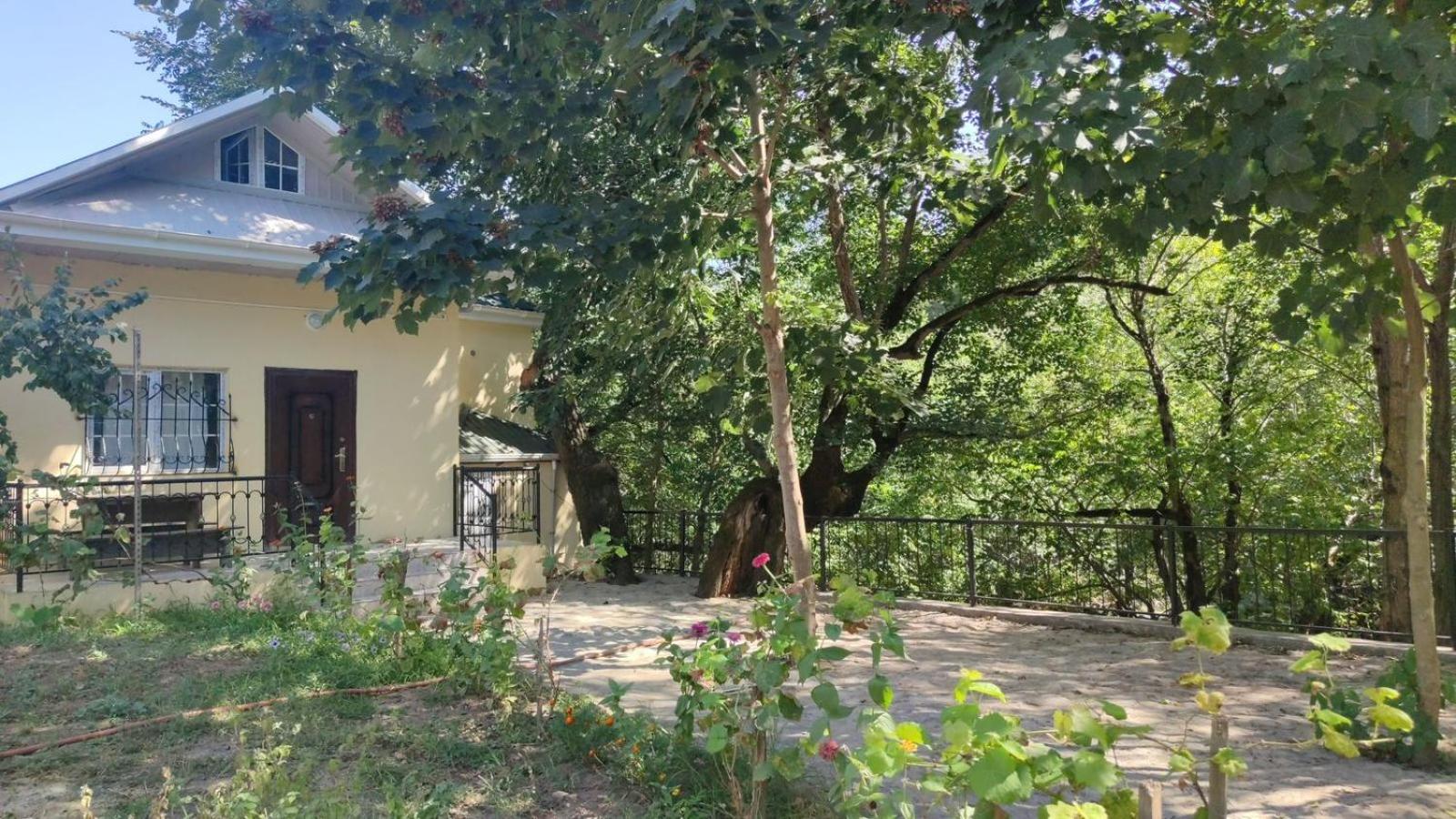 Country home EJ