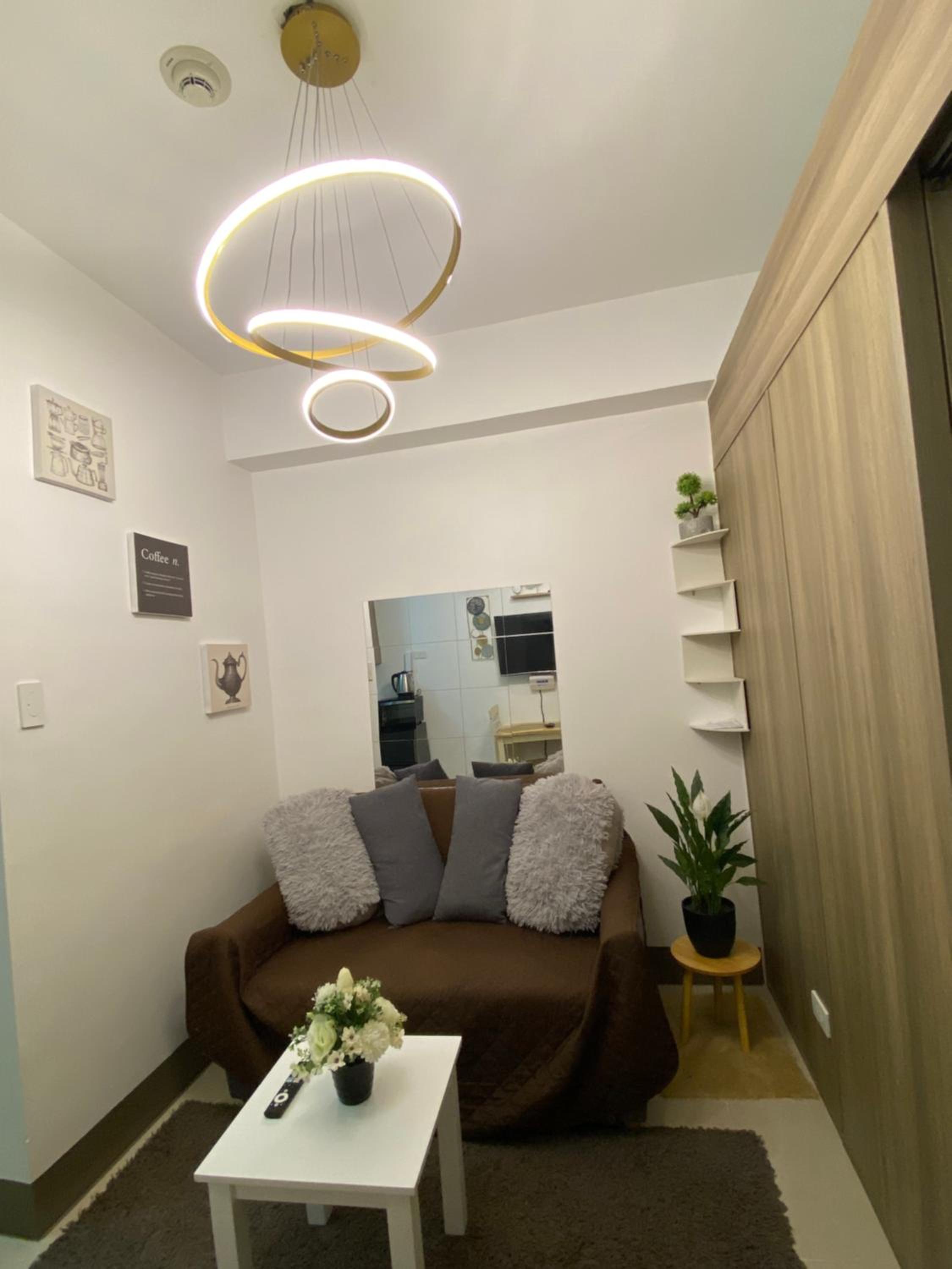 Bella staycation by SMDC fame residences