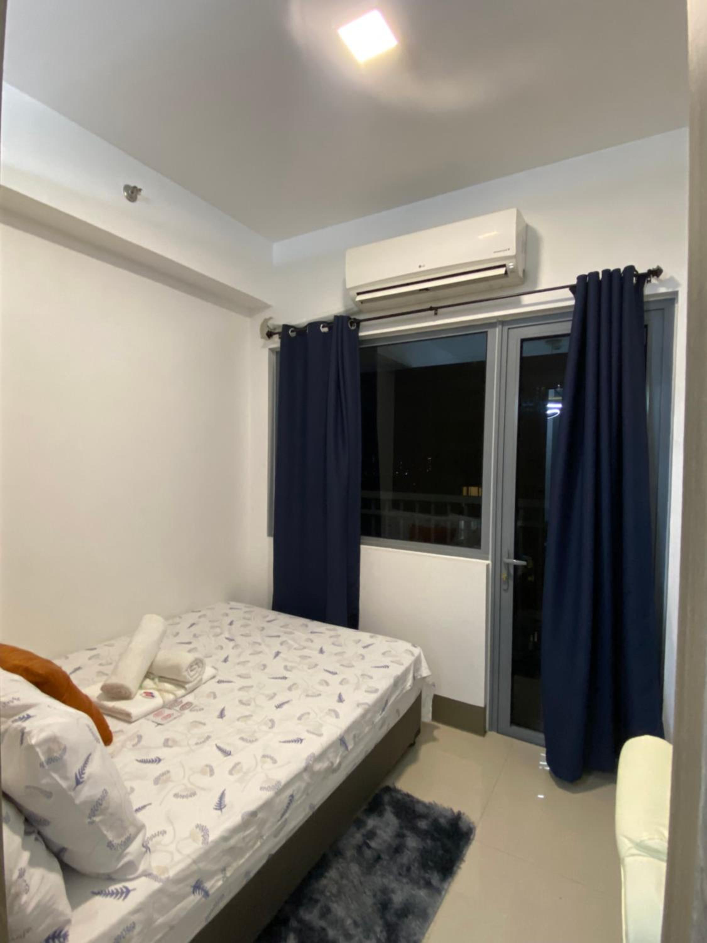 Bella staycation by SMDC fame residences