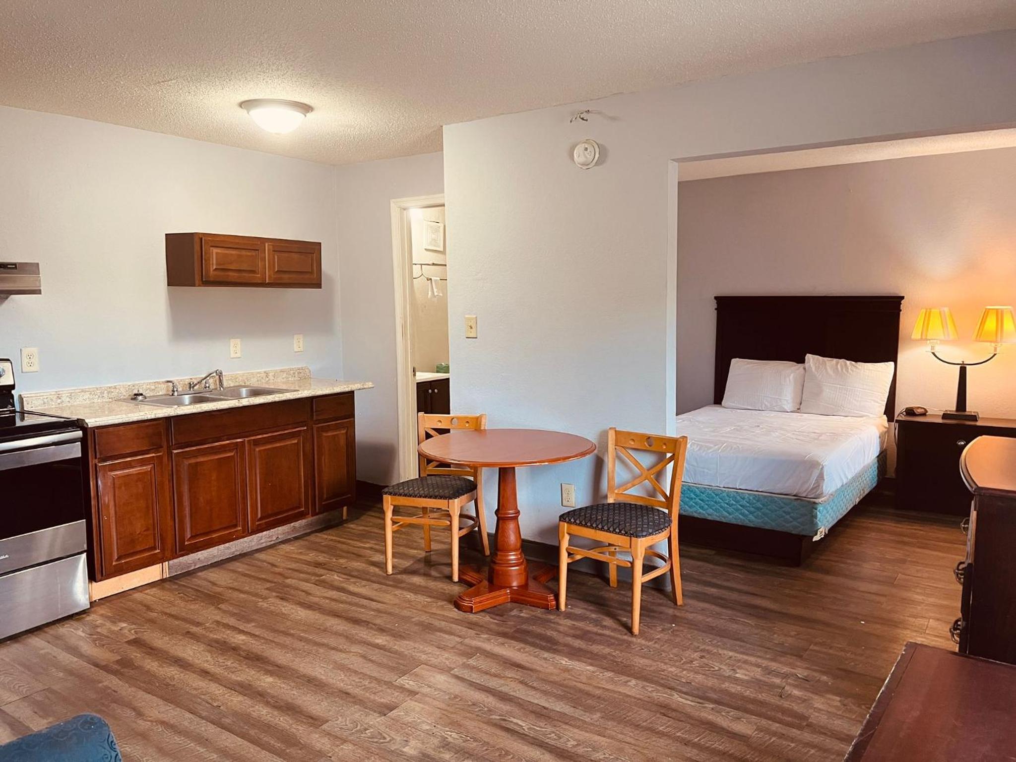 Palace Inn & Suites - Newport News/Jefferson Ave, Photo 11