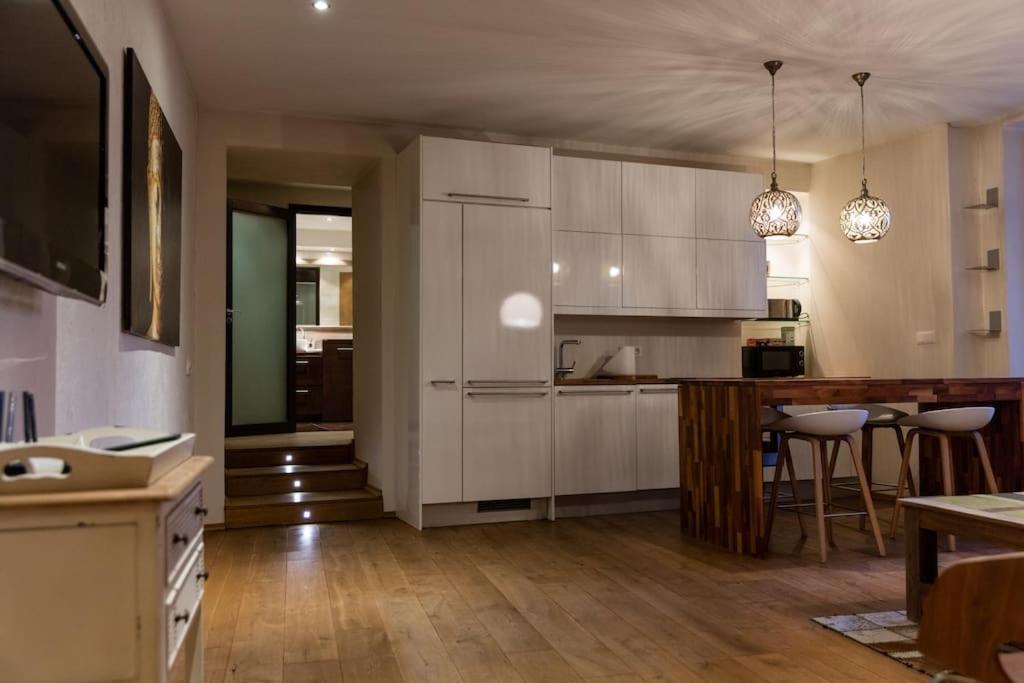 DICTUMFACTUM Modern Apartment Viru Gates