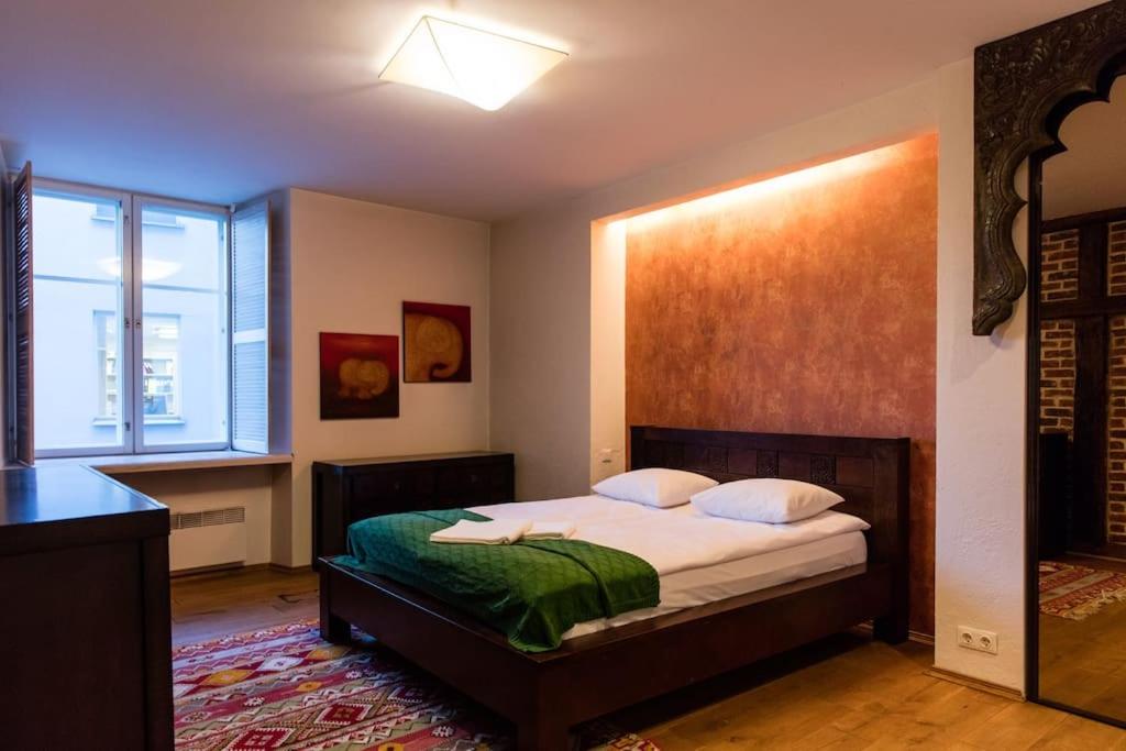DICTUMFACTUM Modern Apartment Viru Gates