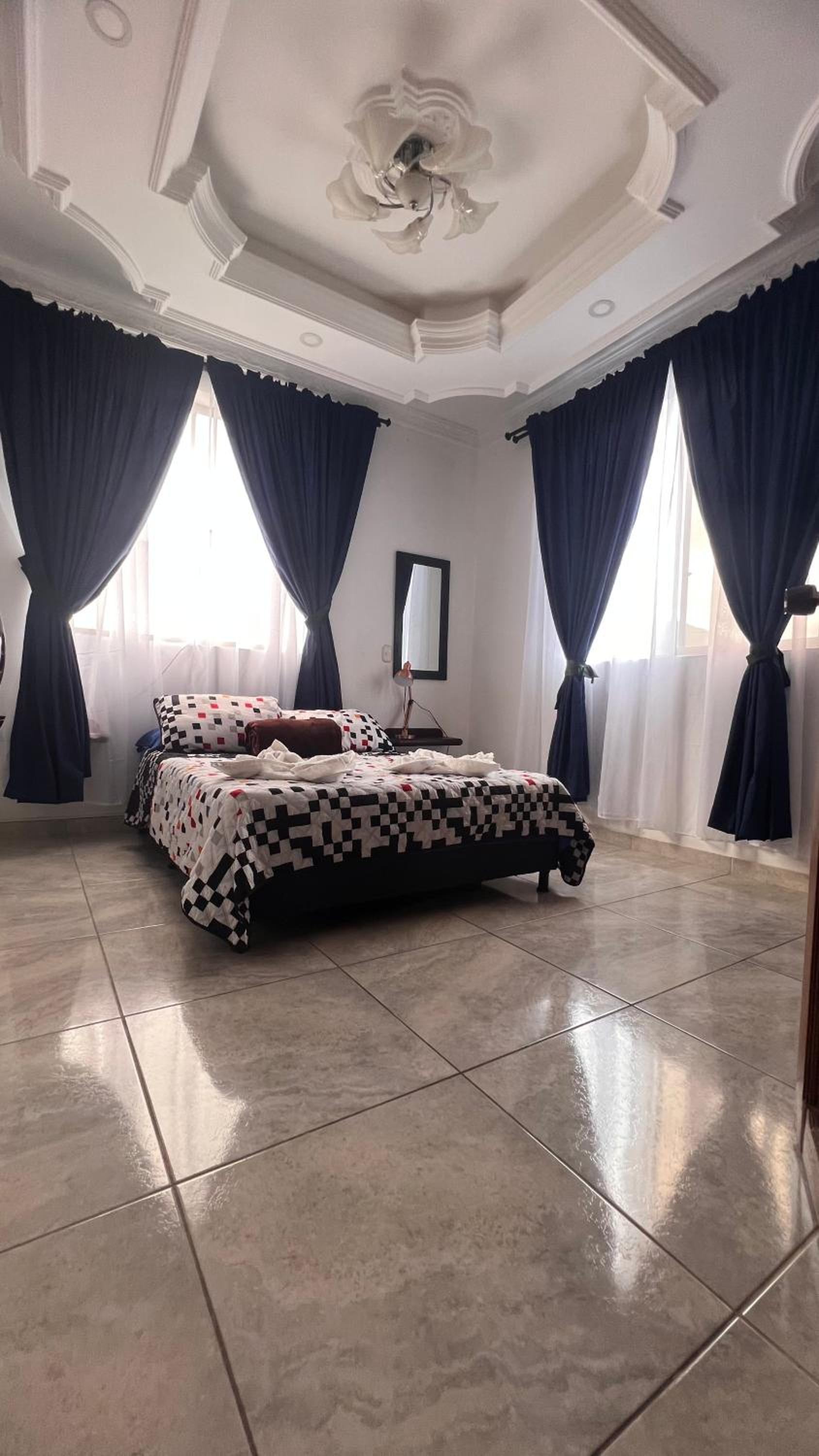 CASA CON JACUZZI CENTRO PEREIRA