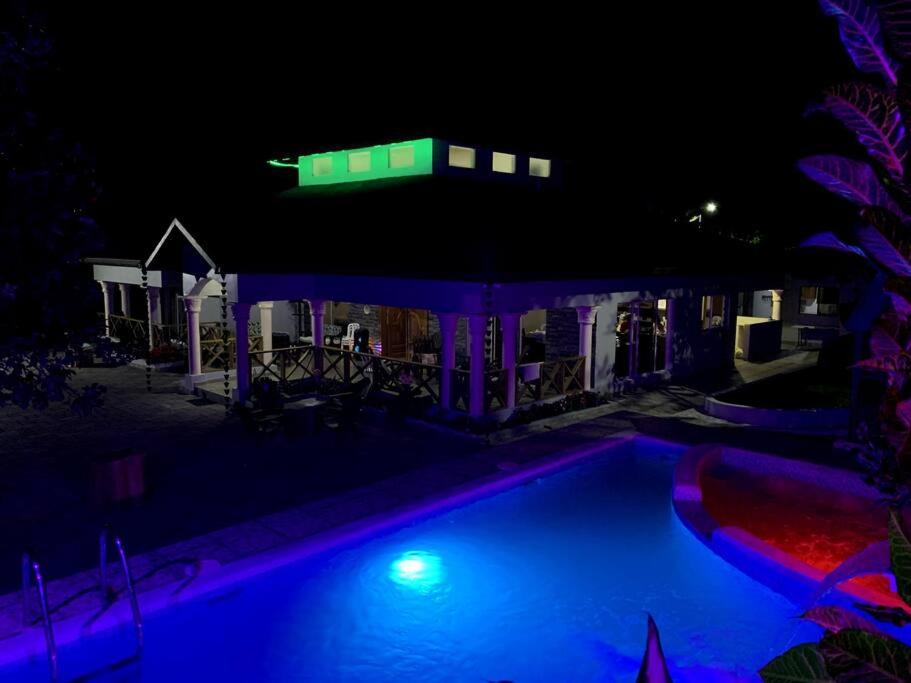 Villa escondida
