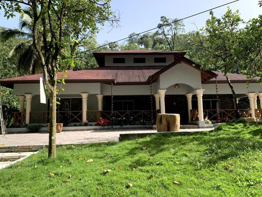 Villa escondida