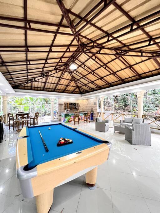 Villa escondida