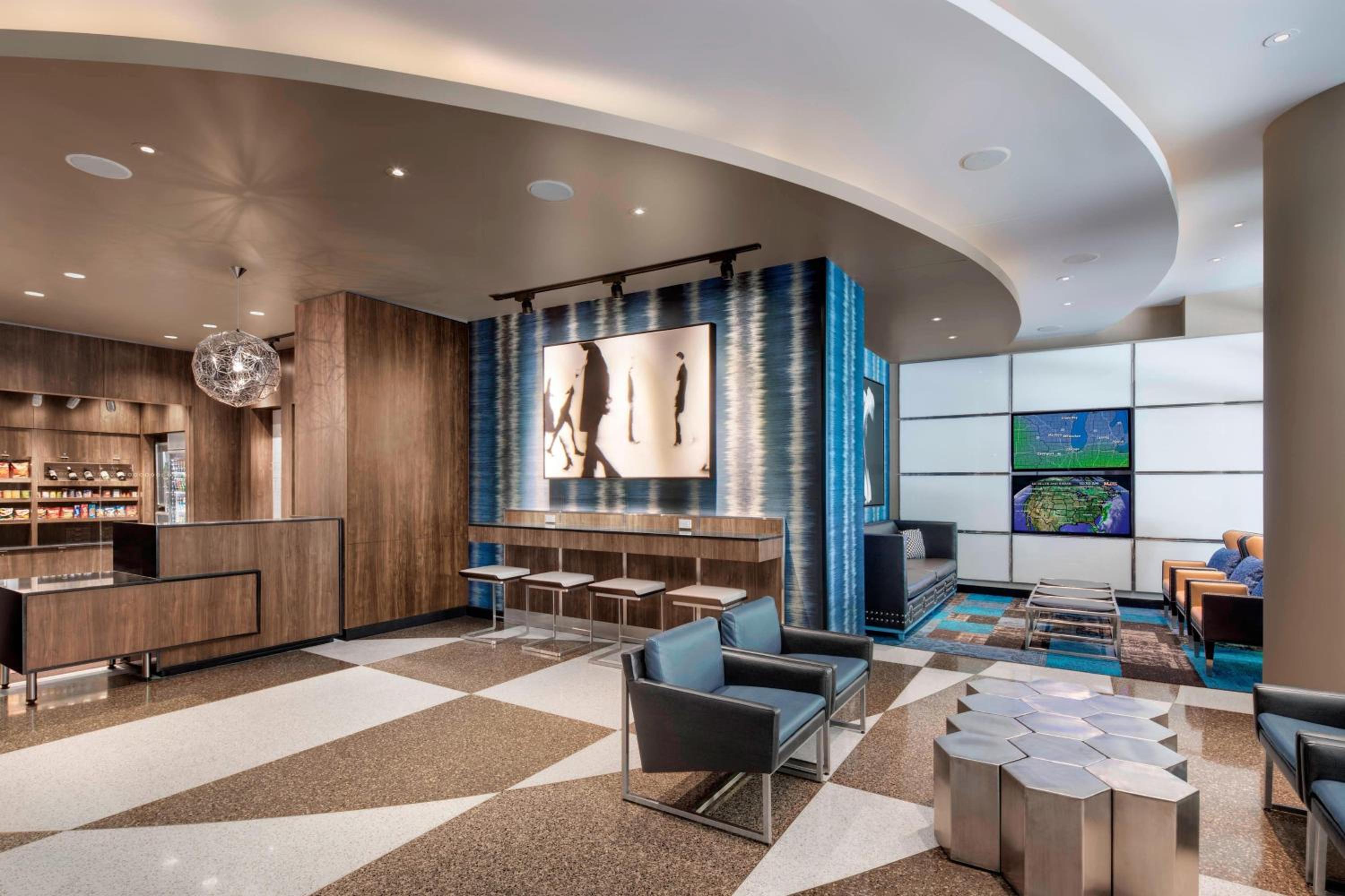 Chicago Vacations - Fairfield Inn and Suites Chicago Downtown/ Magnificent Mile - Property Image 11