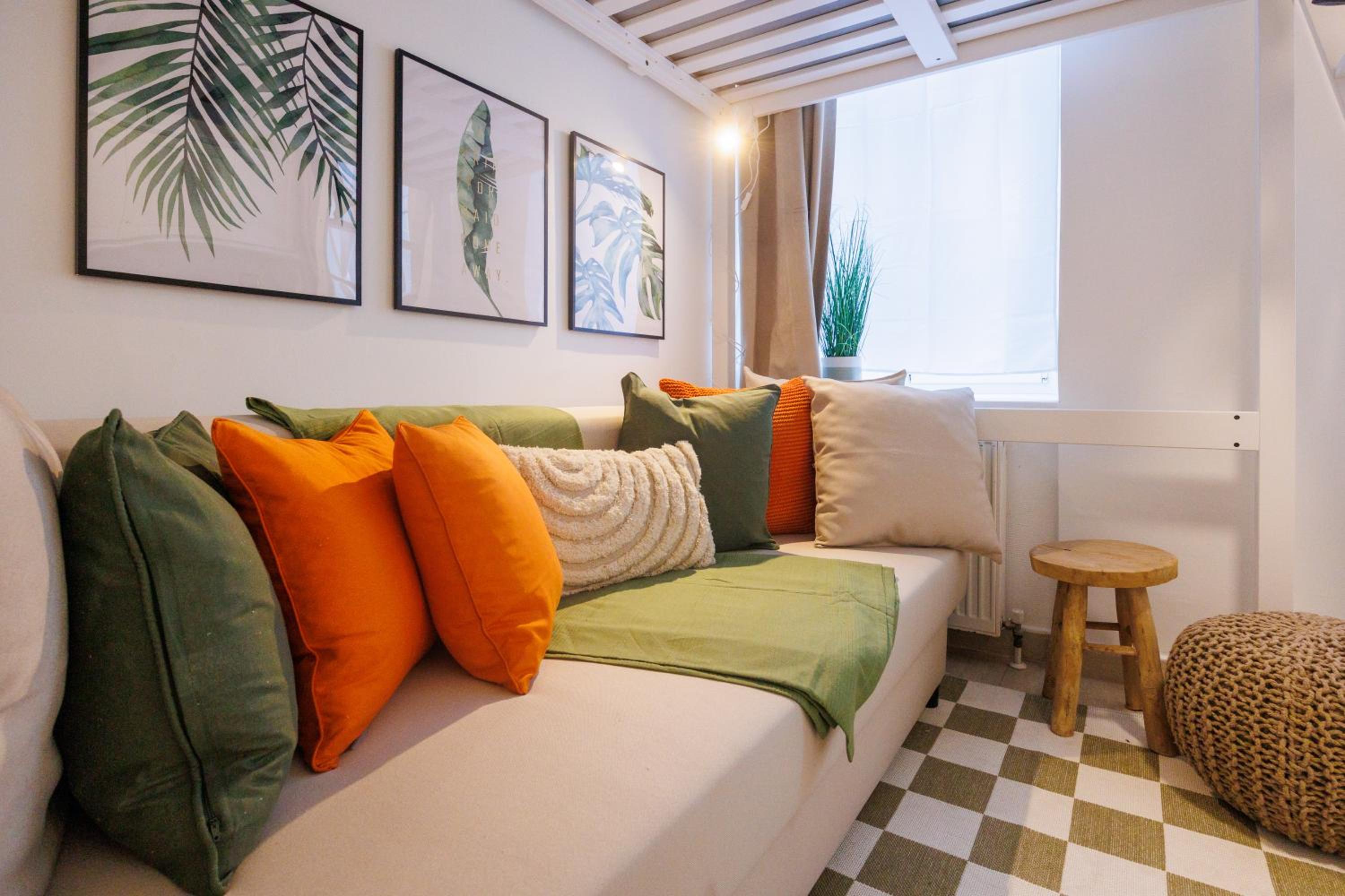 Market compact retreat