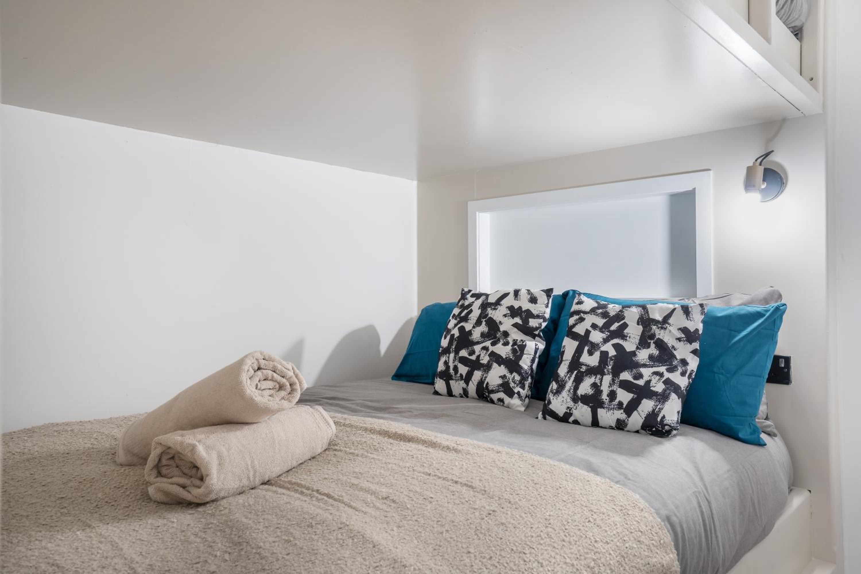 Luxury Apartment - Portobello view 5