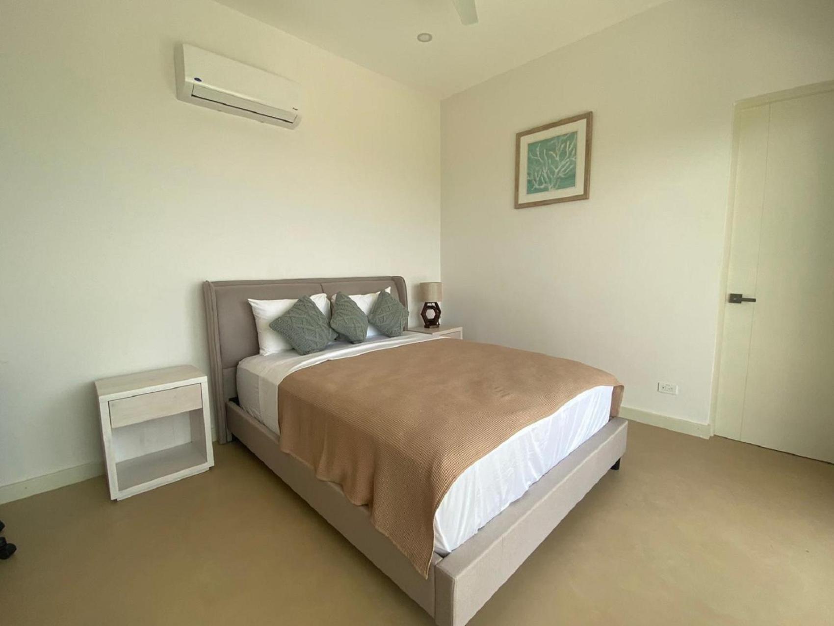 CASA AYLA B - charming 2BR ocean view condo in Flamingo