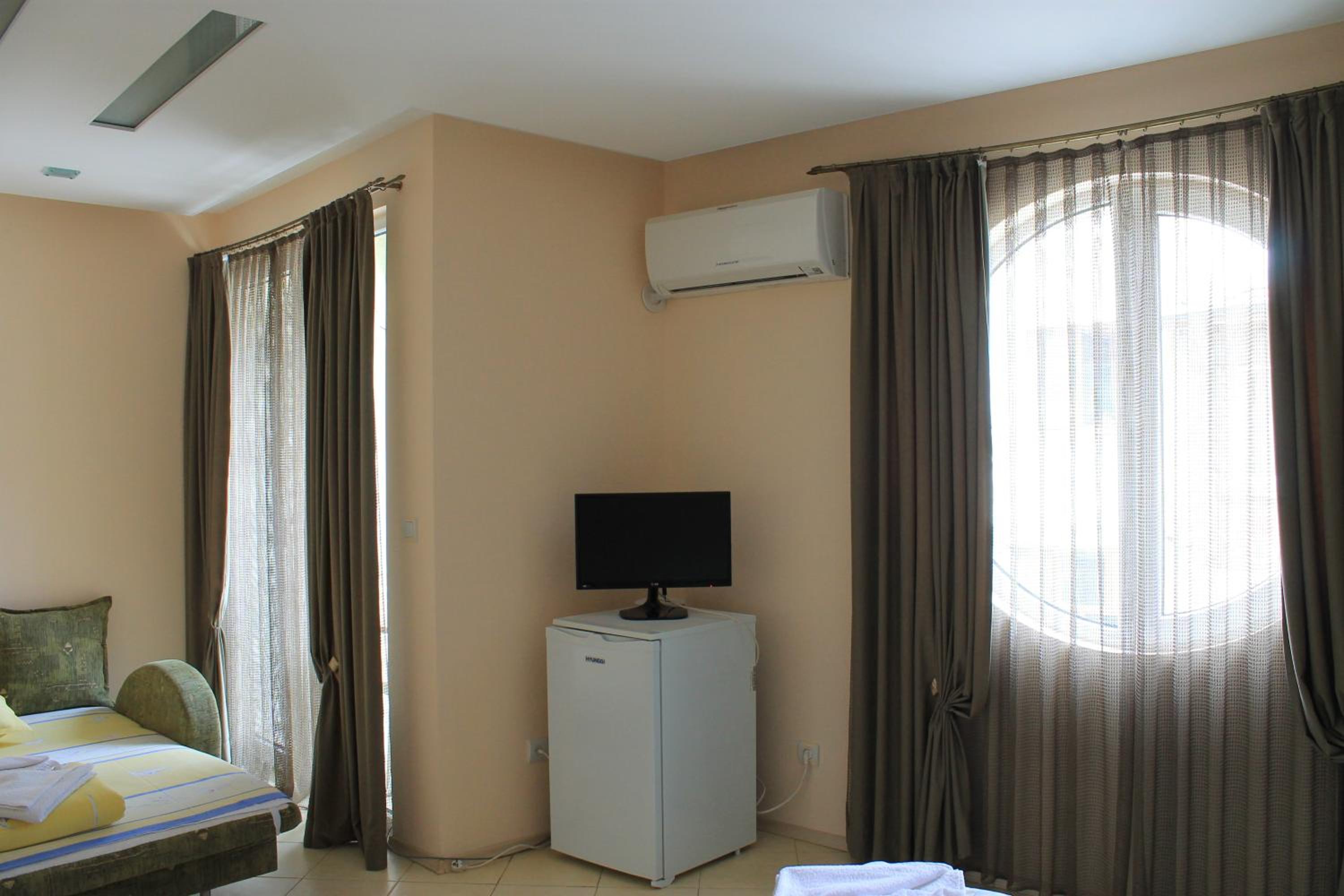 Stela Guest House