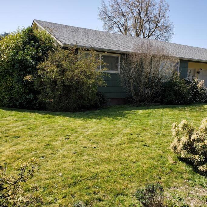 Sweet 2 bedroom close to U of Oregon & track! view 4