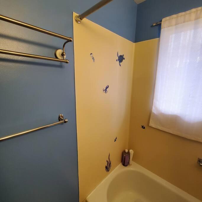Sweet 2 bedroom close to U of Oregon & track! view 5