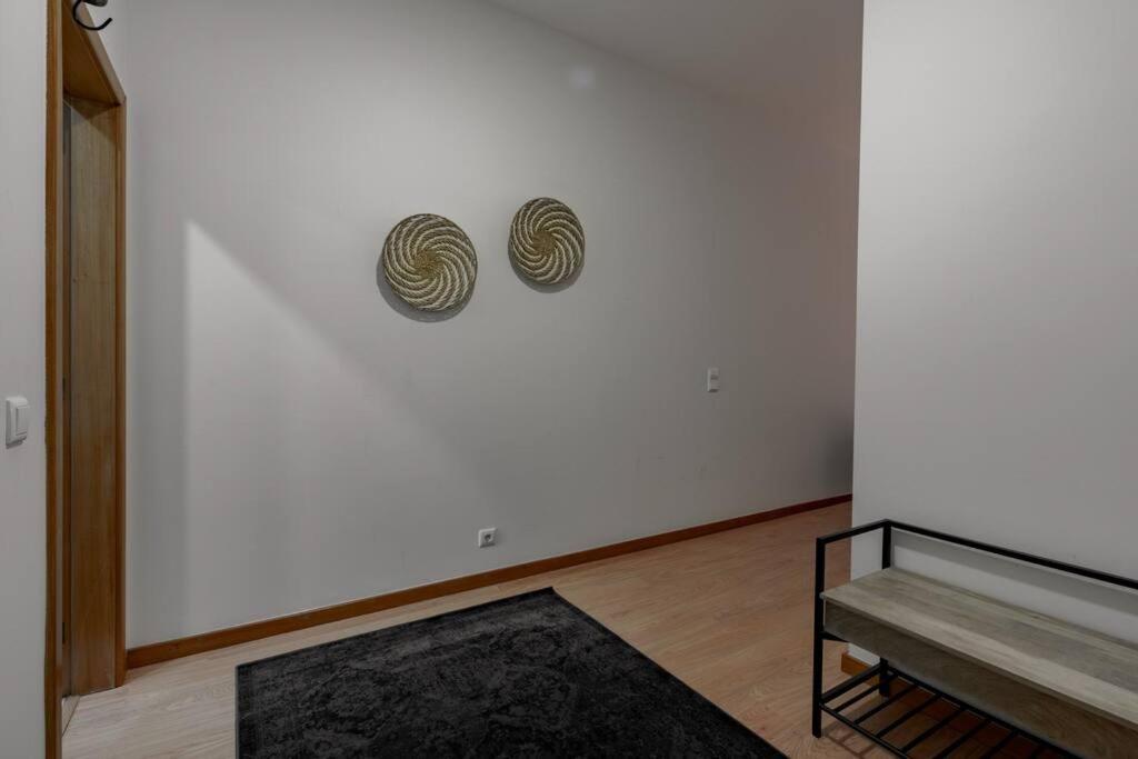 Modern studio near Metro view 4