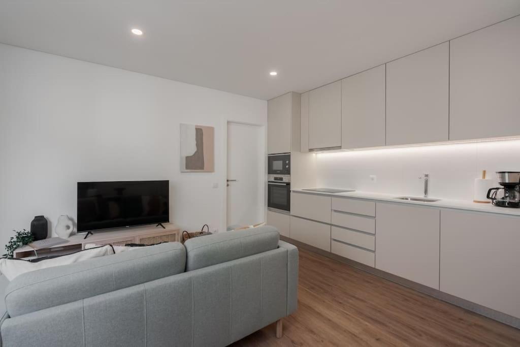Mint Flat in Foz by the Douro view 2