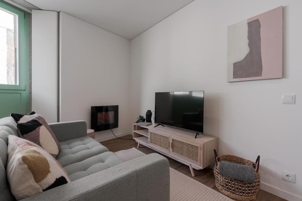 Mint Flat in Foz by the Douro view 3