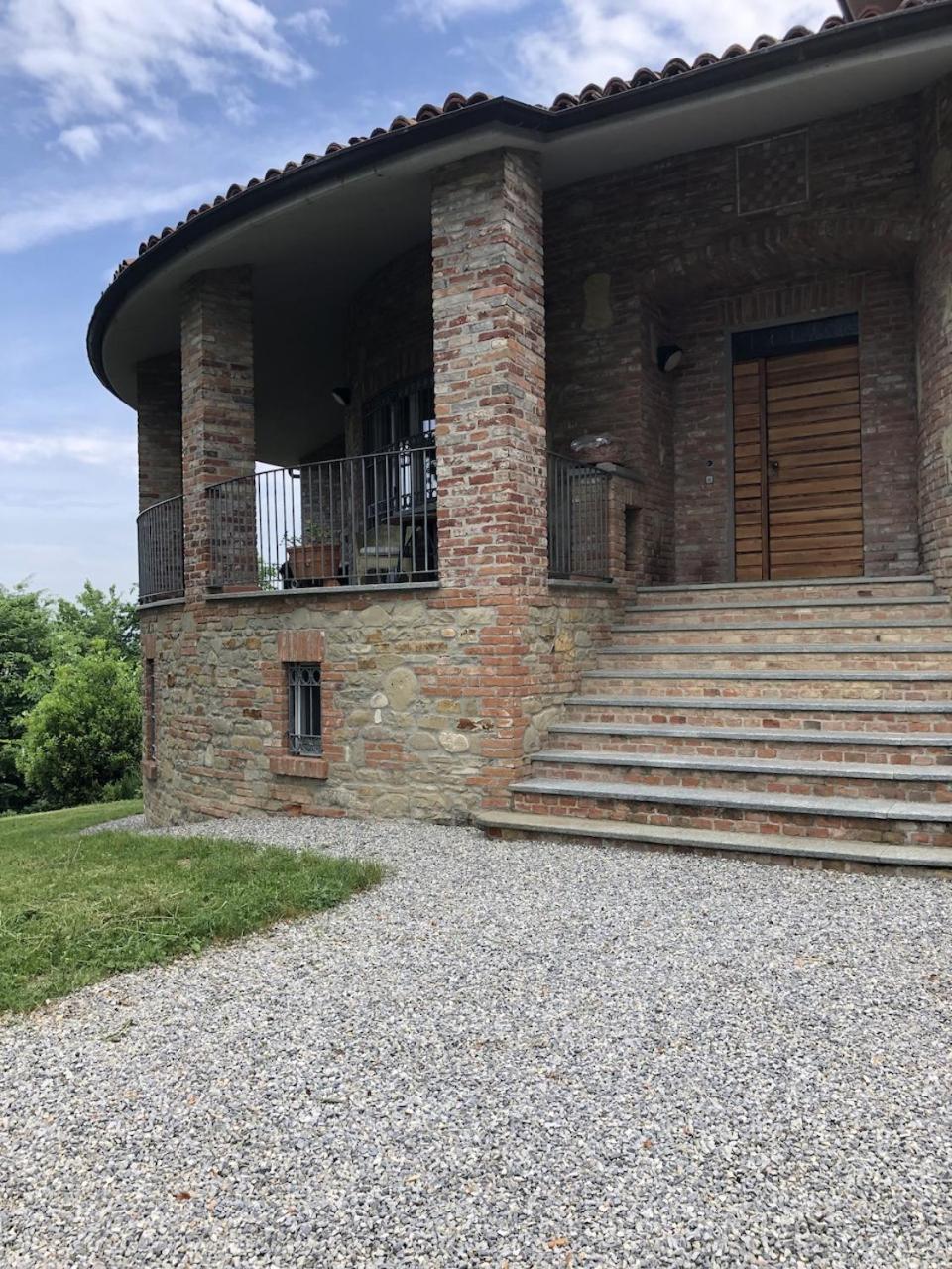 Villa Moglietta Host in Langhe