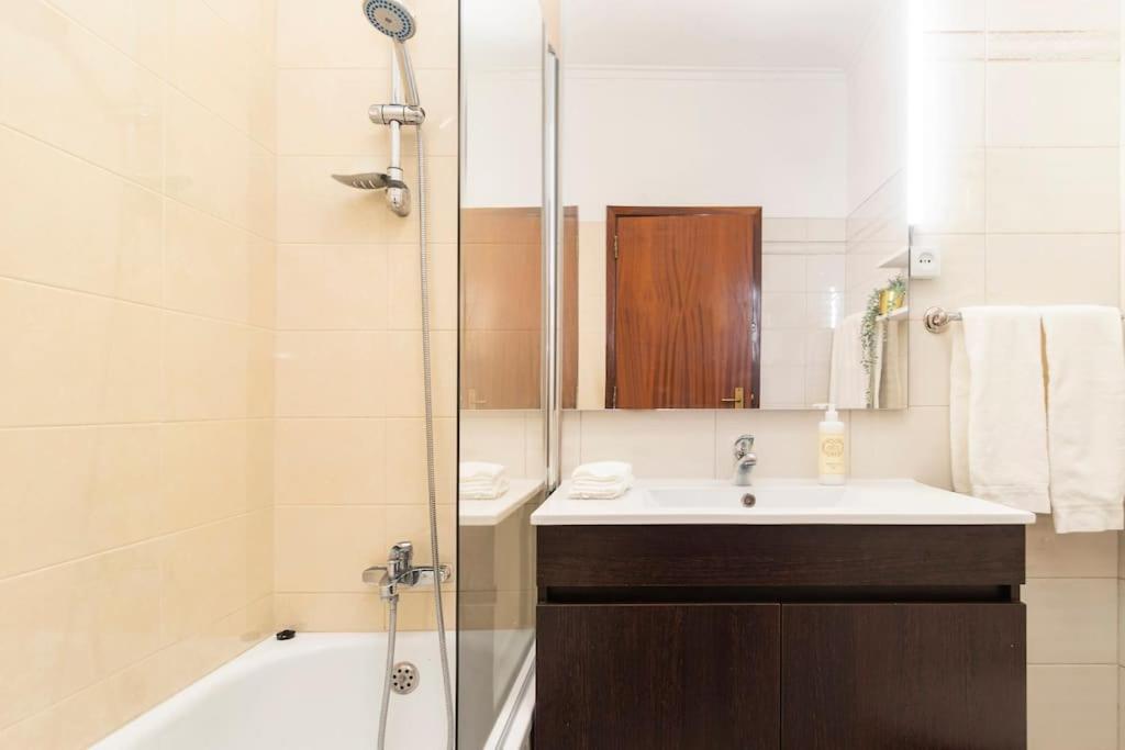 Oeiras 2 bedroom - Great for Holidays and Work view 5