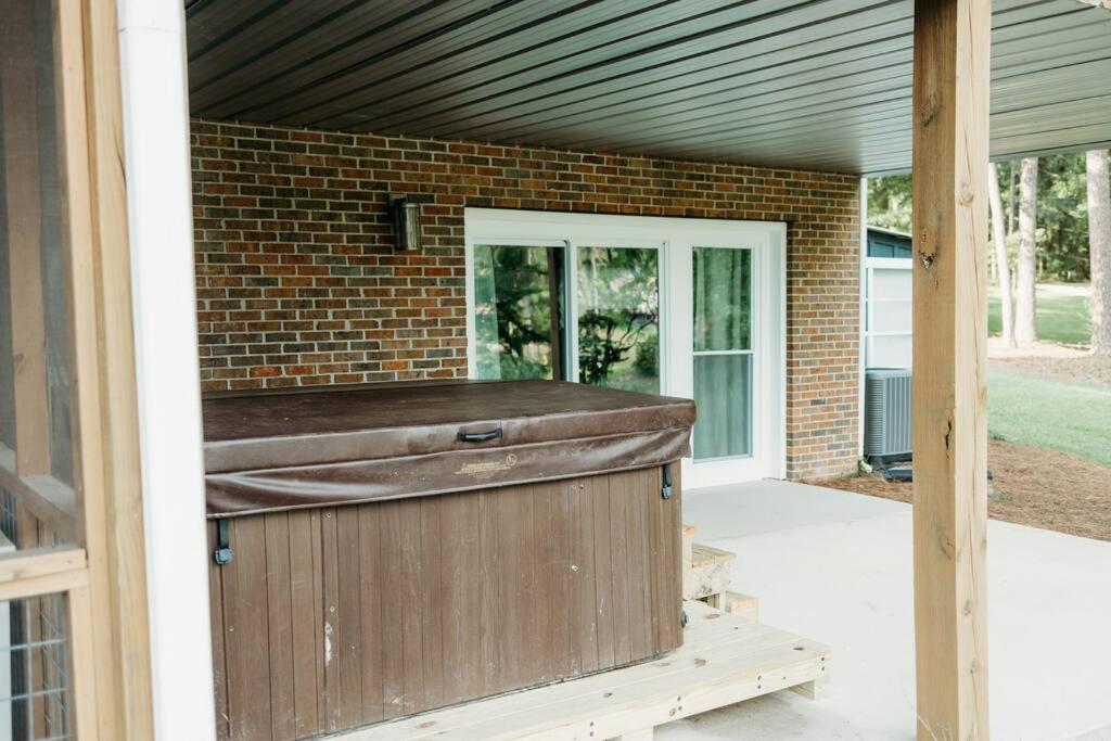 Epic H2Oasis on Martin-Heated Private Pool-Hottub view 4