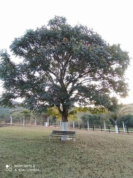 Santa Lucia Fazenda Centenária nas Montanhas
