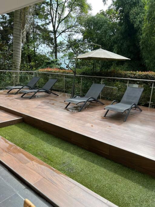 4 bedrooms Mansion in Poblado 10 minutes to Provenza