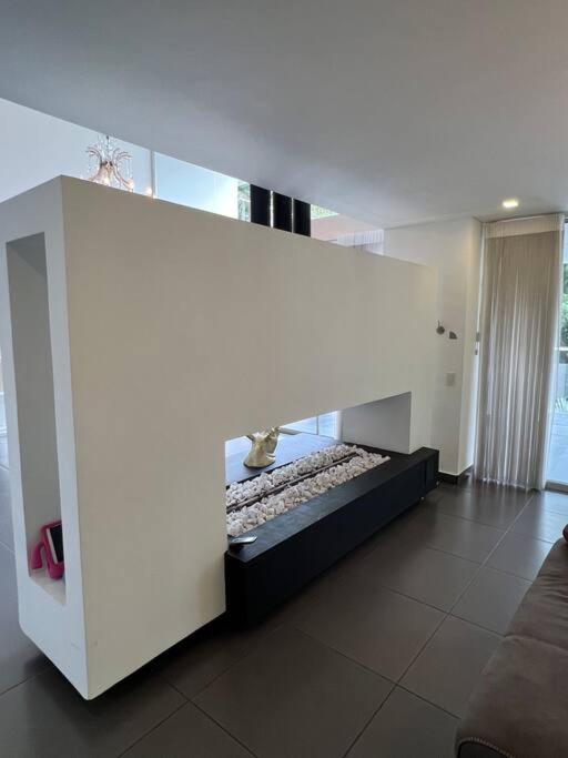 4 bedrooms Mansion in Poblado 10 minutes to Provenza