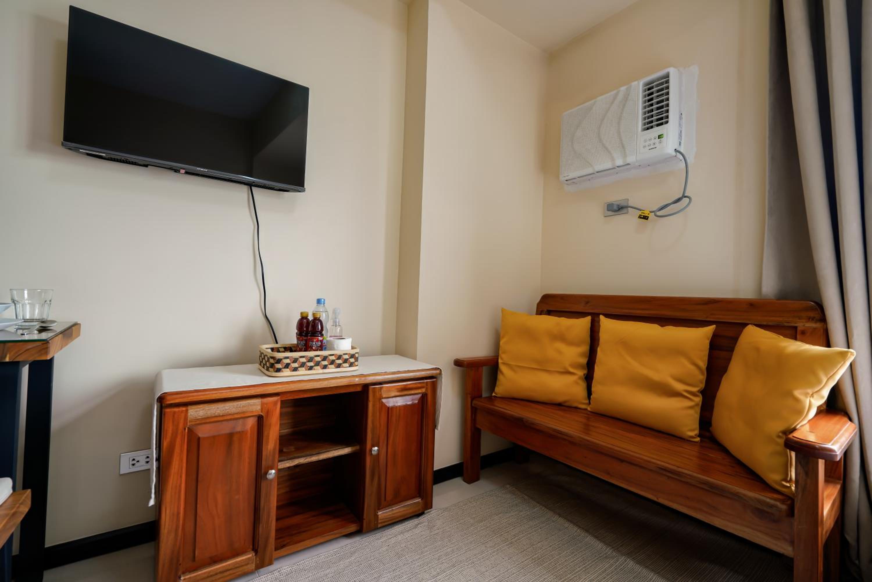 The Radiance Manila Bay Studio view 3