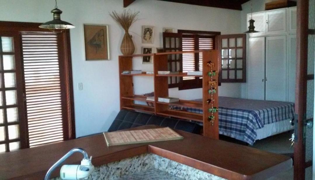Sobrado arejado no Guarujá