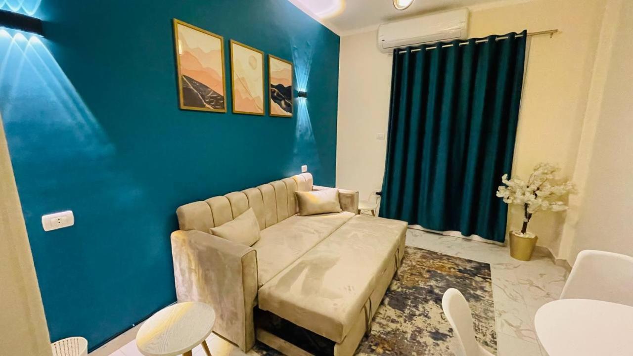 Cozy apartment in down town