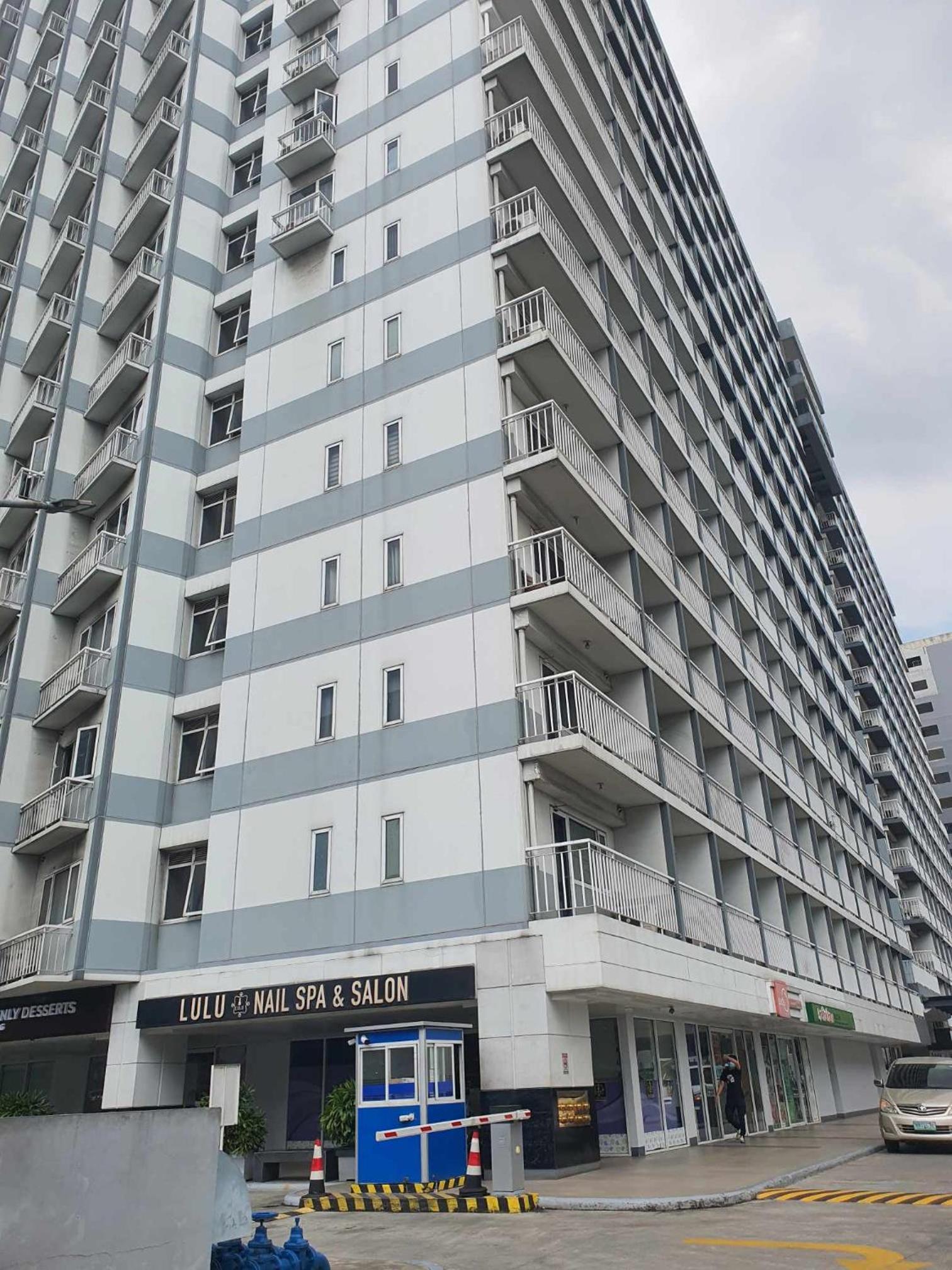 S&J Staycation at Shell Residences MOA/Near Airport
