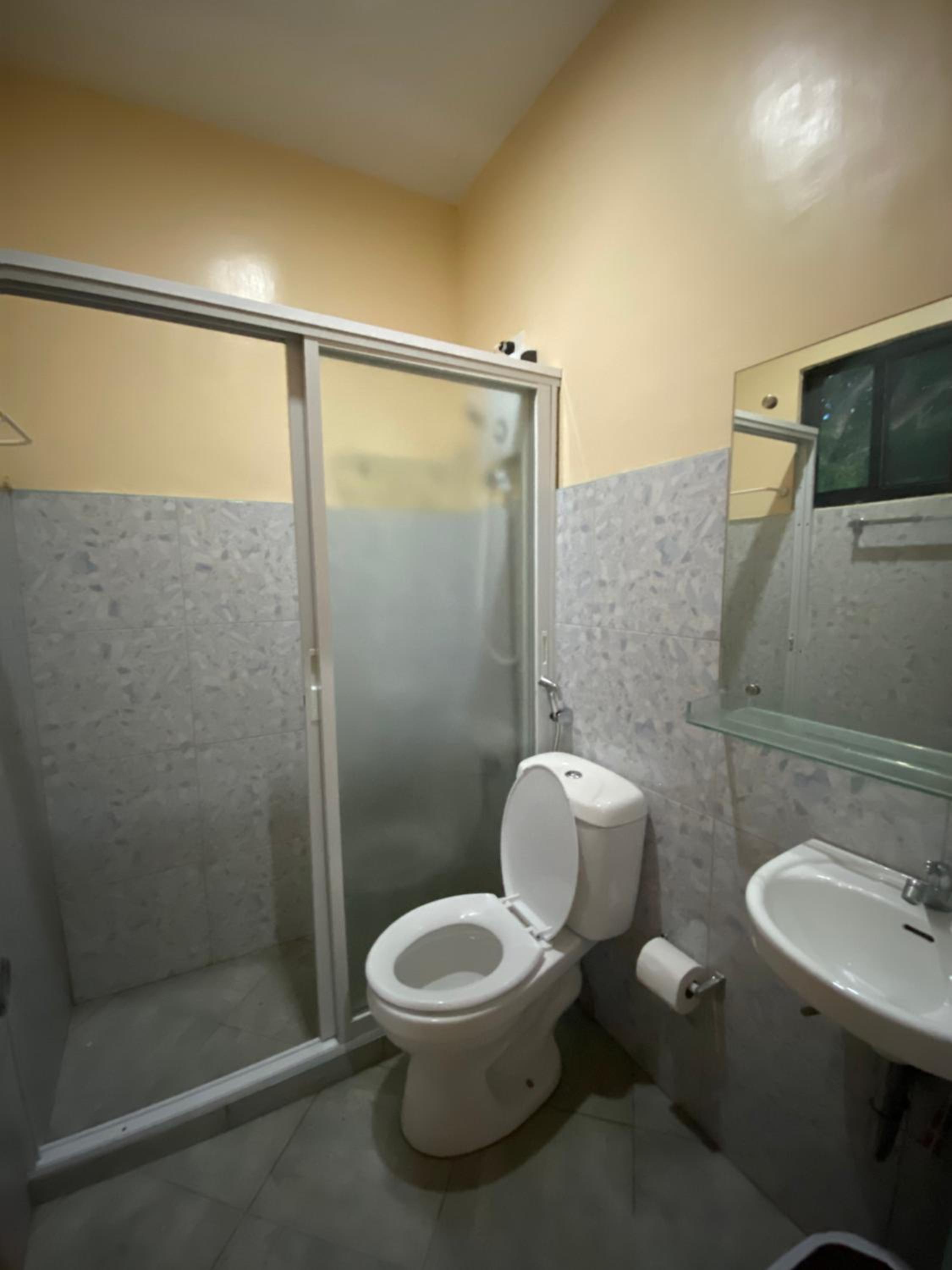 Studio Type Apartment 2 with Pool and Tennis Court view 4