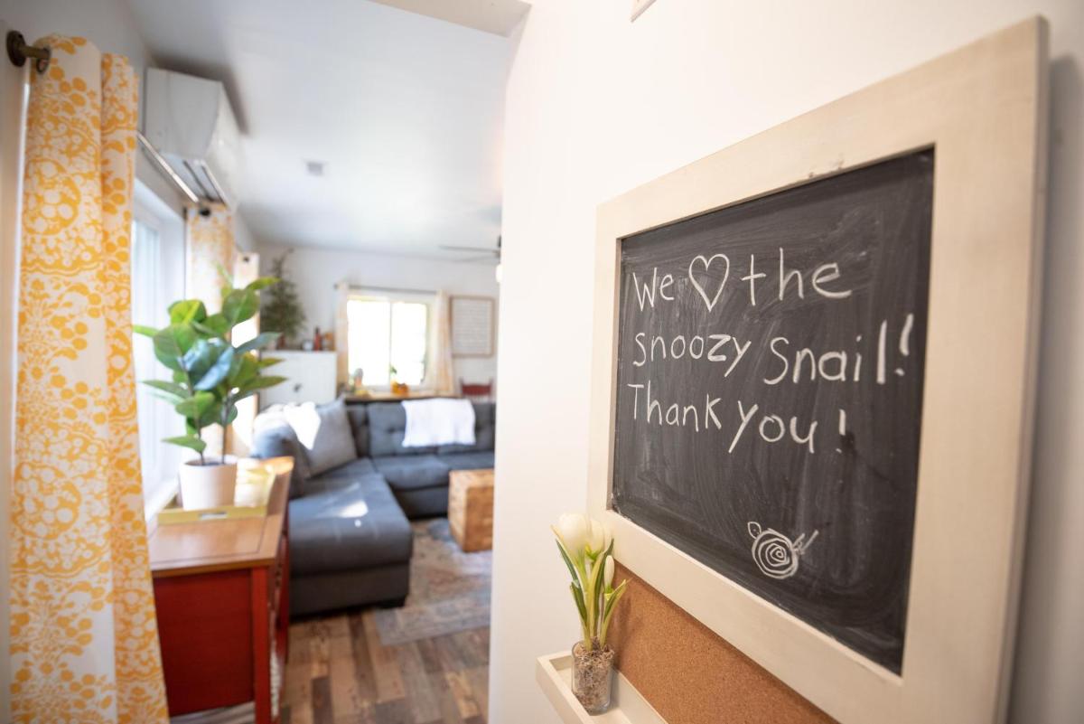 Snoozy Snail Cottage