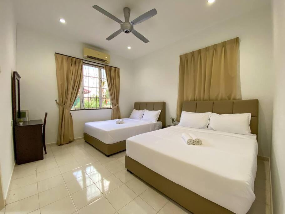 Teluk Cempedak Semi-D House 19Pax By Iconique photo 4