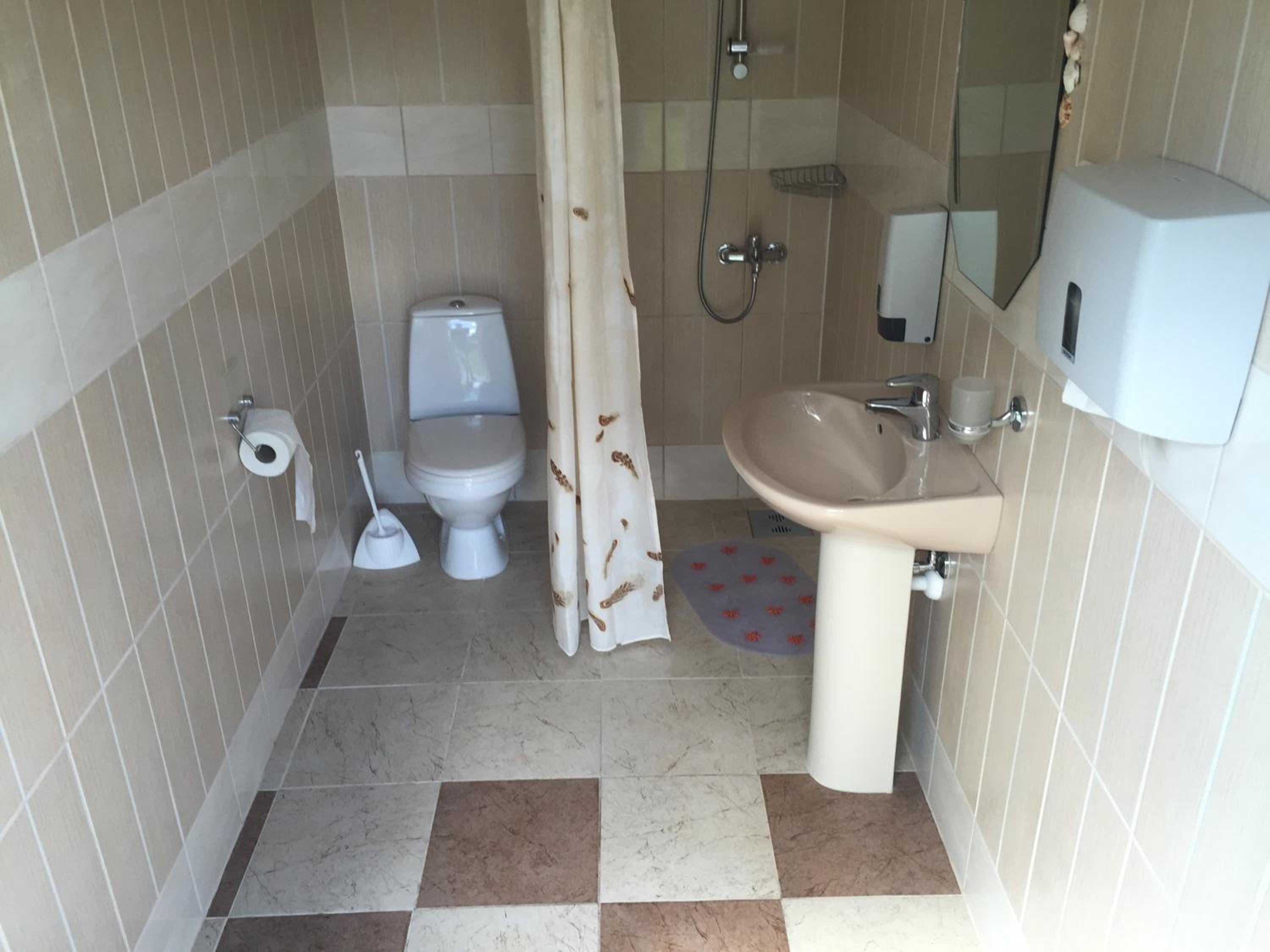 Photo 11