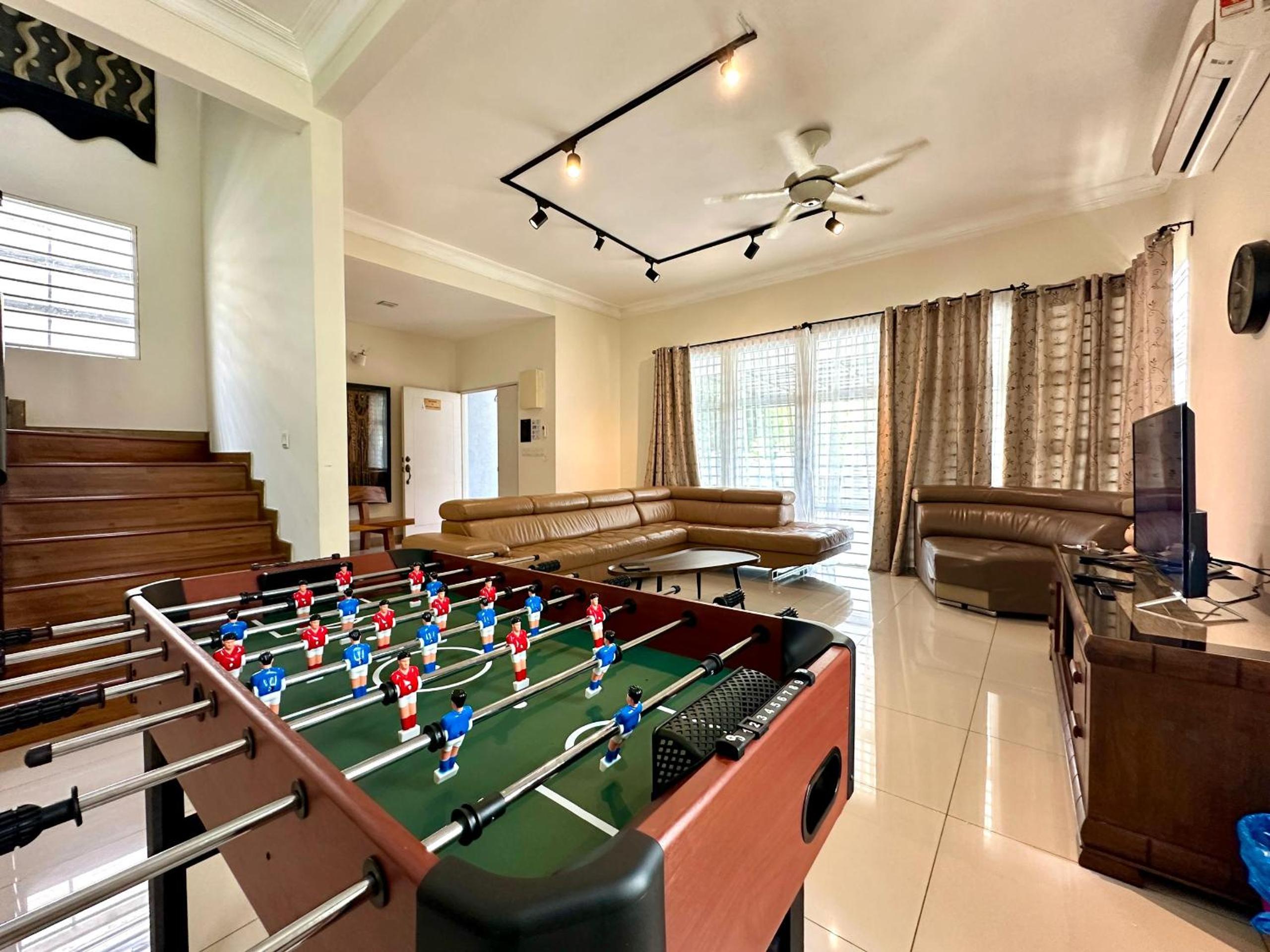 BNB Casa Grande at Rawang - spacious, 15 pax and WiFi, photo 44