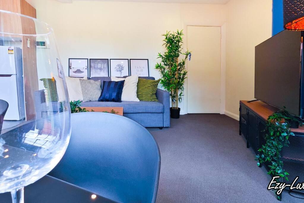 MCG 1BR Apartment For Family