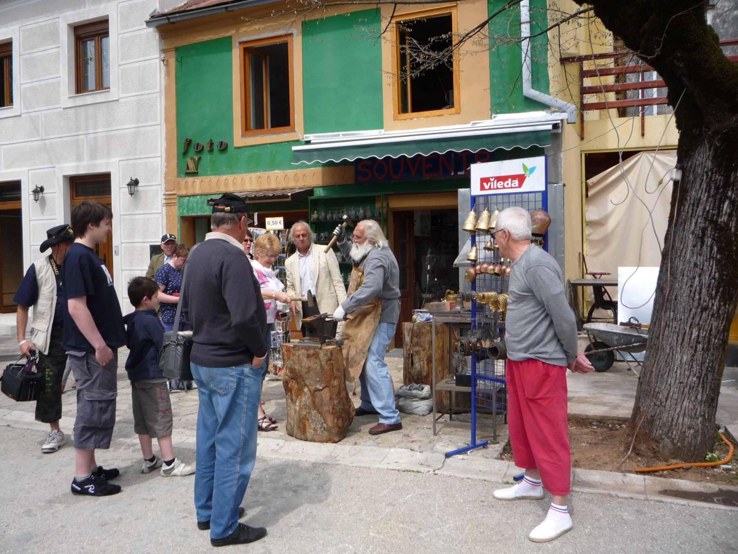 Photo 47