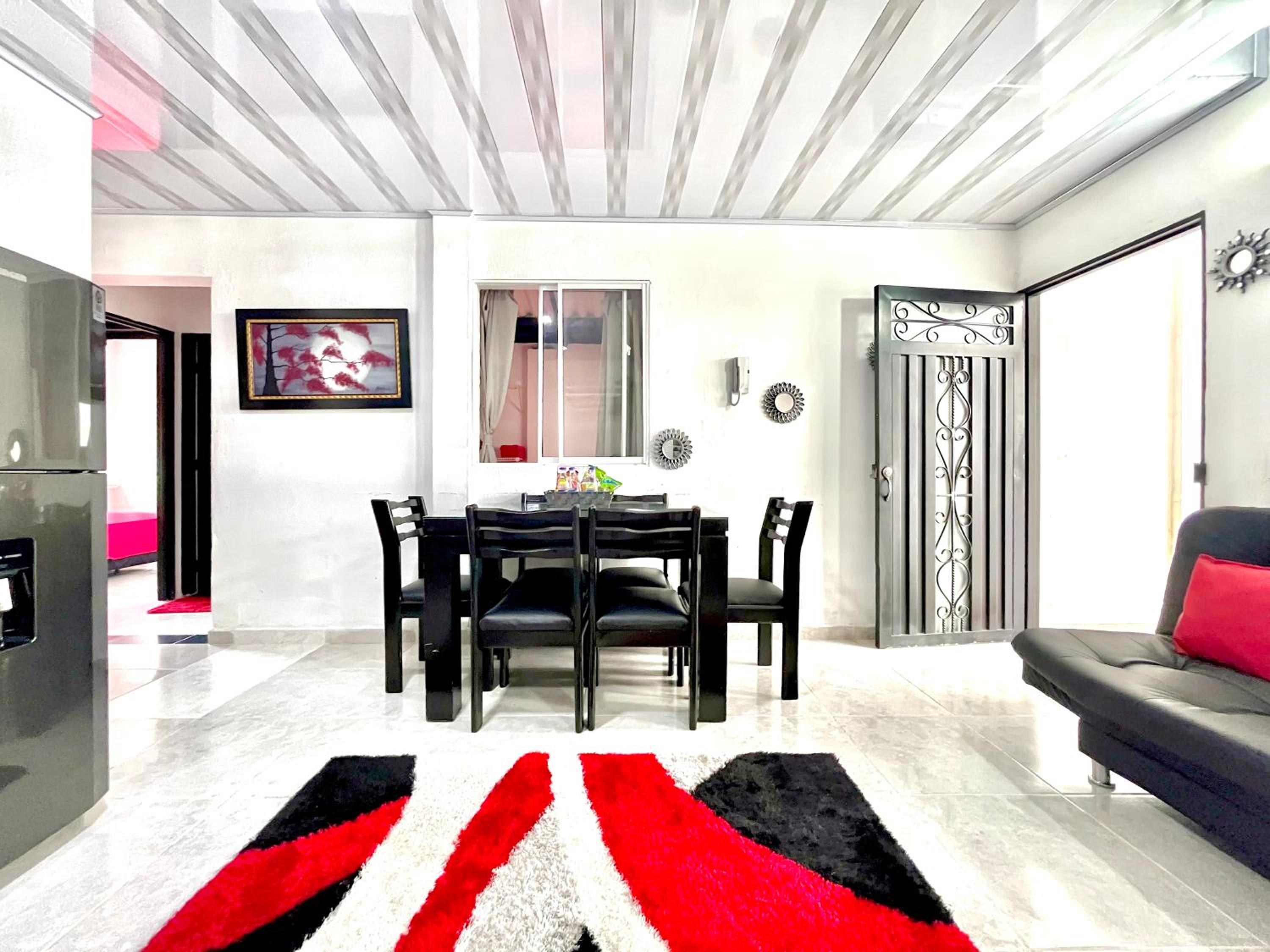 Edificio Victory Medellin - Apartamentos Acogedores y Equipados 100MB Wi-Fi, Central & Terraza Compartida