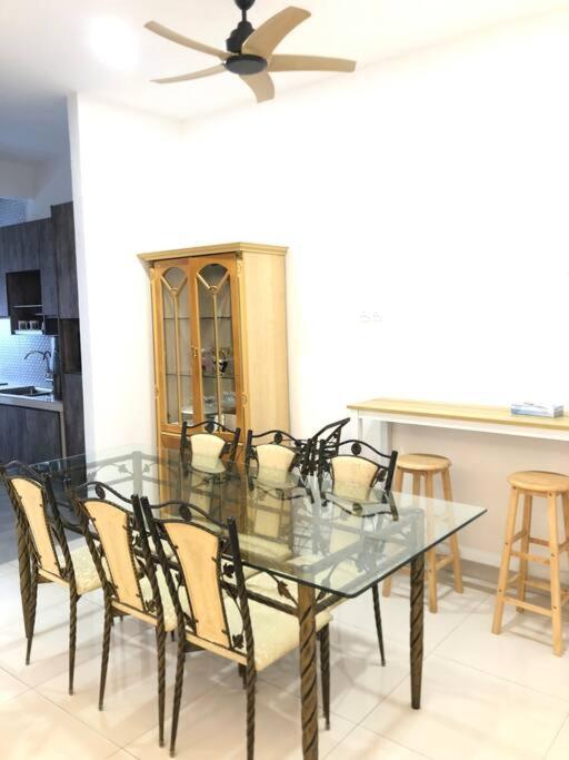 Homestay 7-12pax in Shah Alam photo 5