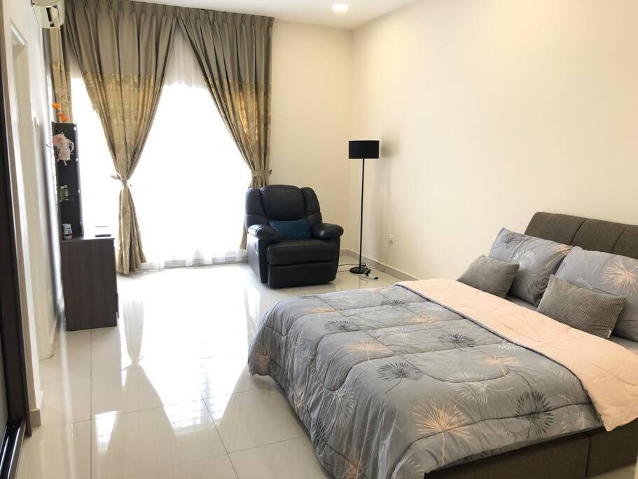 Homestay 7-12pax in Shah Alam photo 7