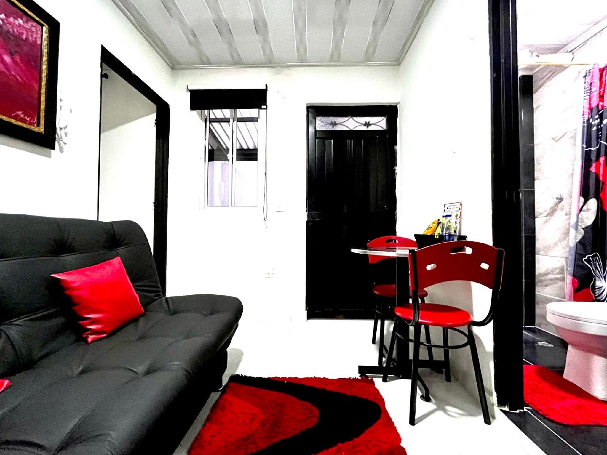 Edificio Victory Medellin - Apartamentos Acogedores y Equipados 100MB Wi-Fi, Central & Terraza Compartida