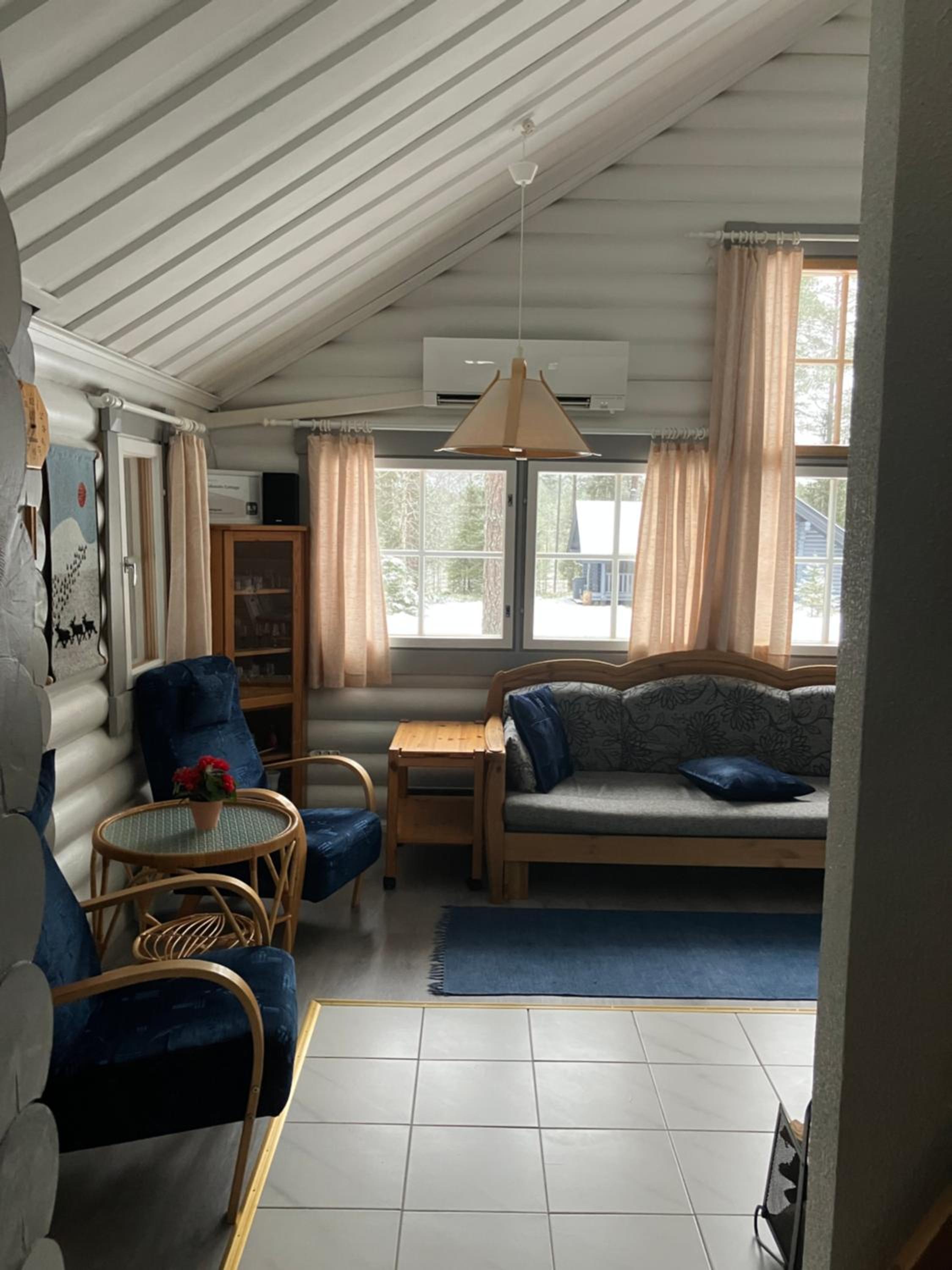 Rukavalo Cottage view 3